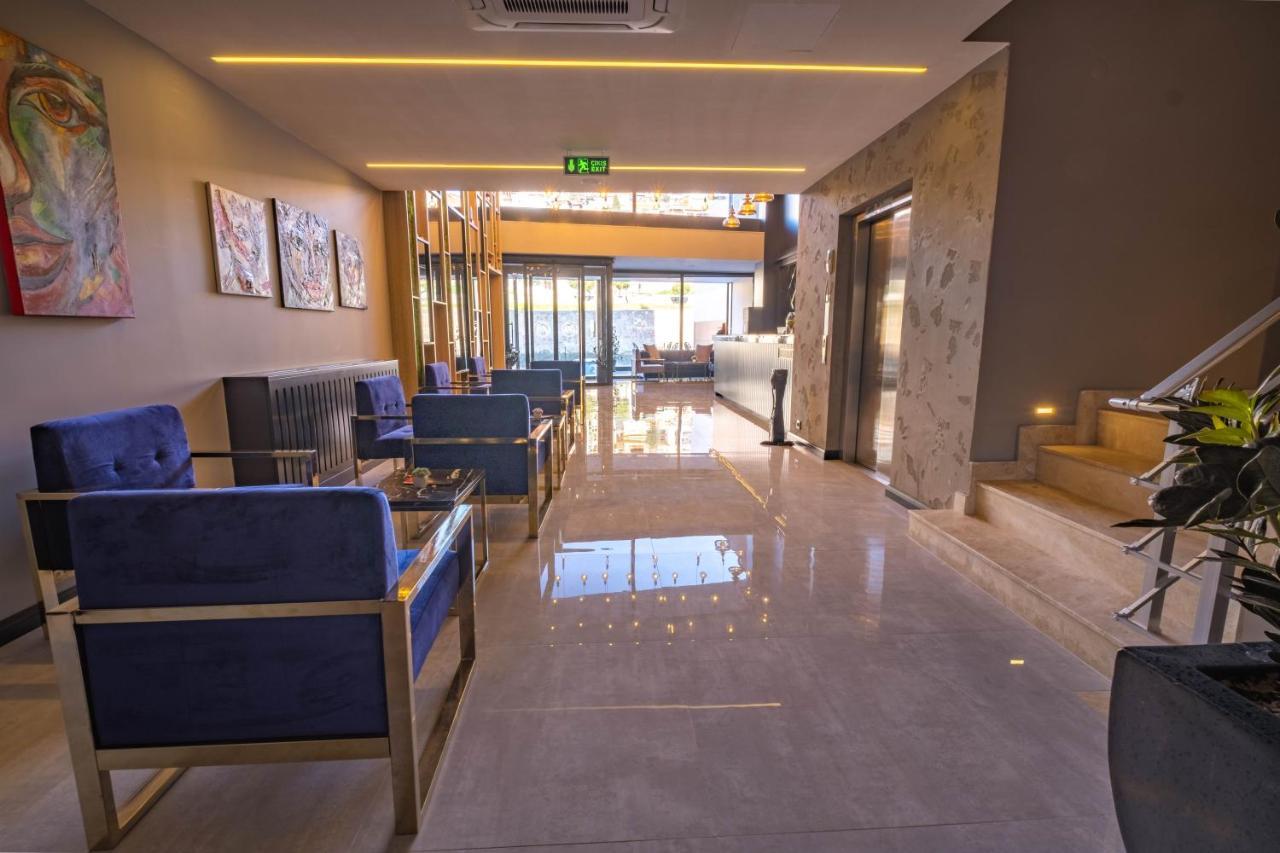 Methishotel Karsiyaka  Exterior foto